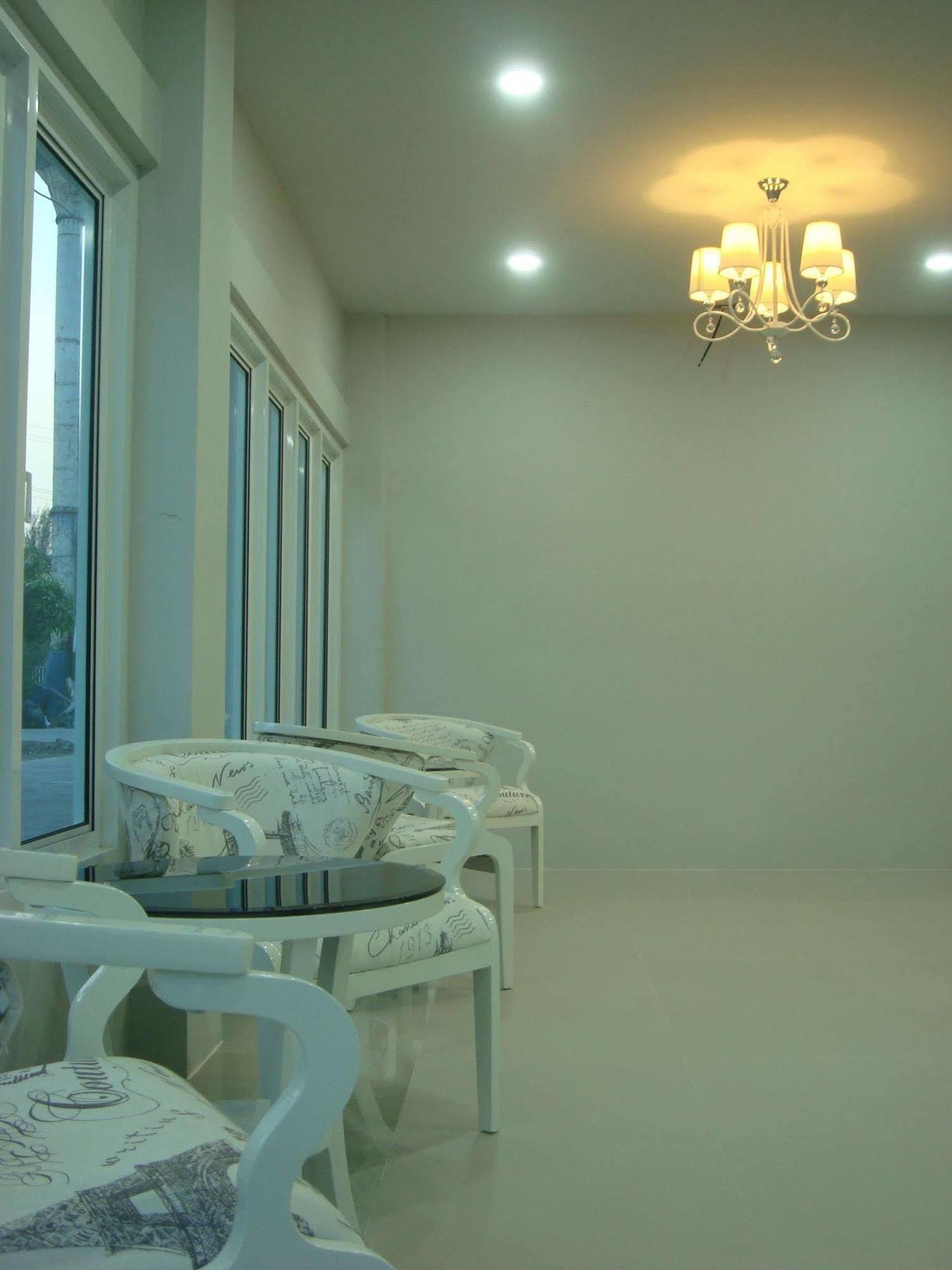 Addera Residence HHQ Exterior photo