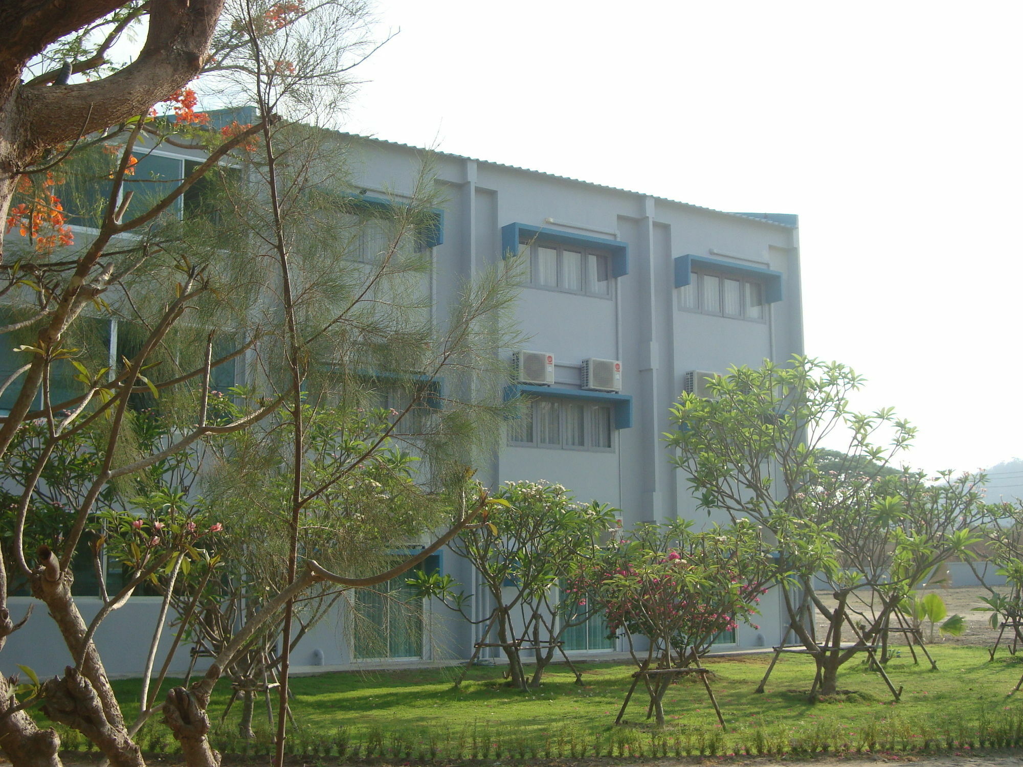 Addera Residence HHQ Exterior photo